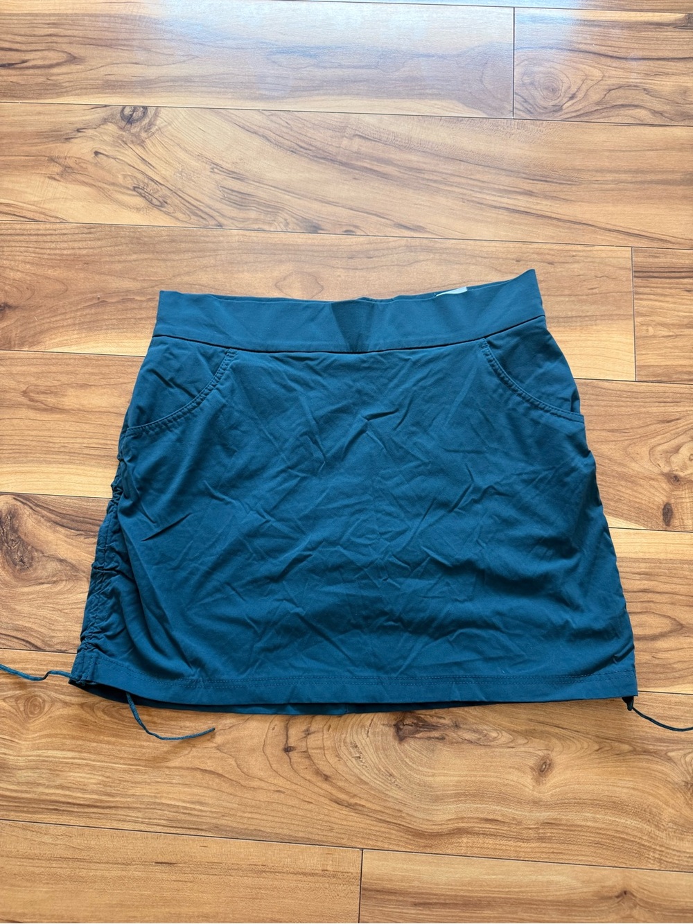 Columbia Women’s Teal Drawstring skort with Pockets large